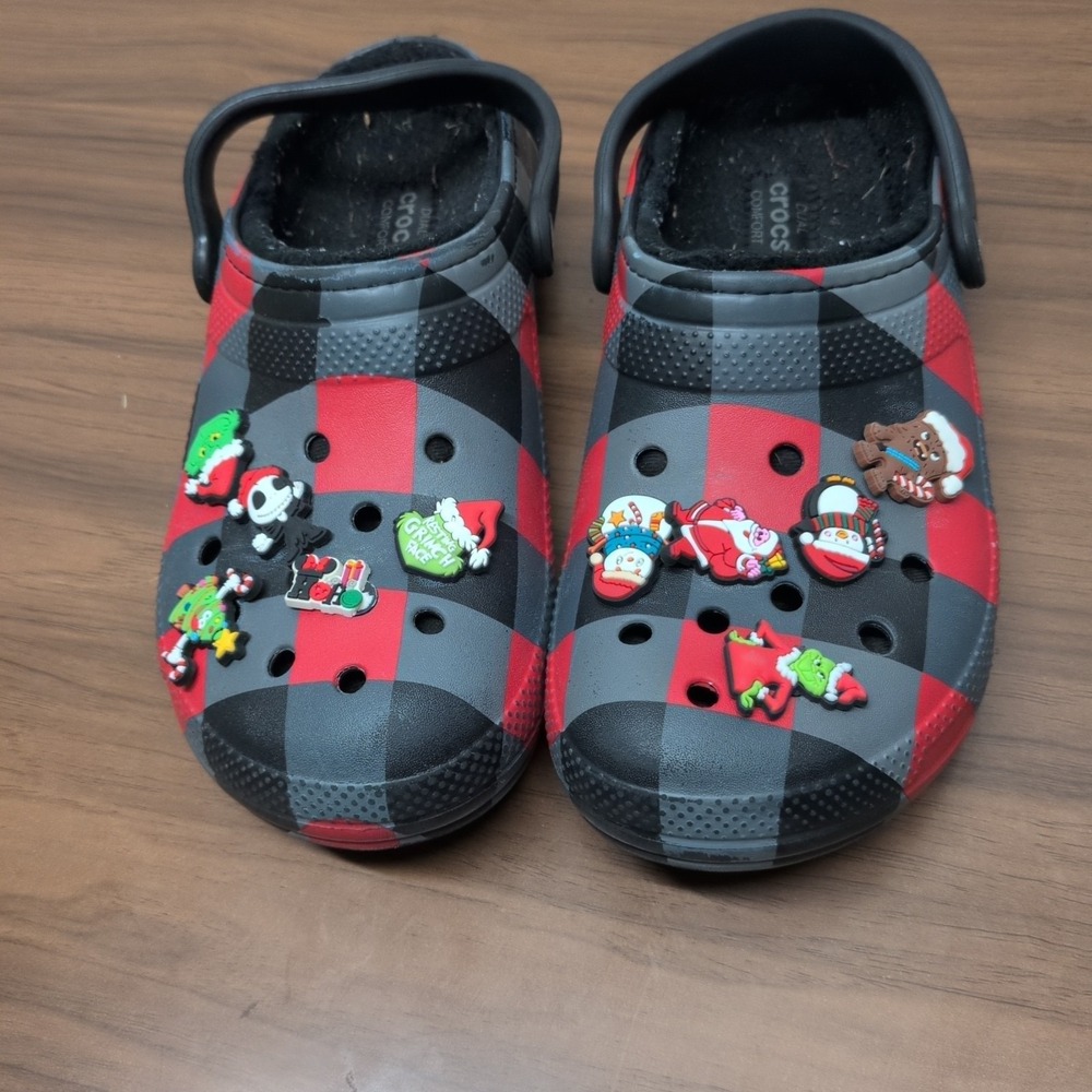 Crocs Shoes Sz W 11 M 9 Classic Faux Fur Lined Comfort Clog Black Red Grey Plaid